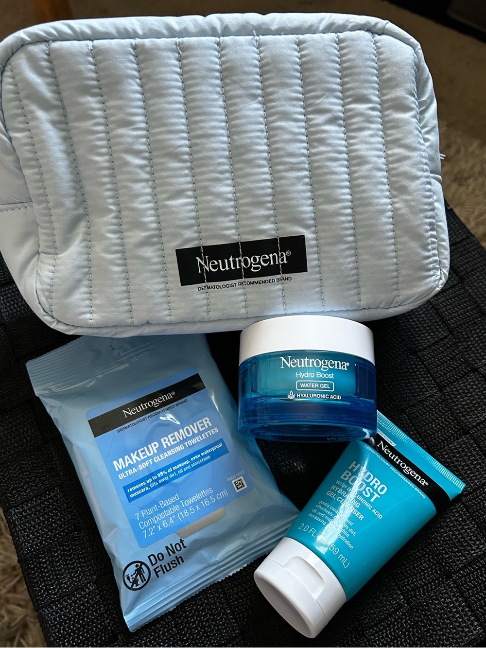 BRAND NEW Neutrogena Refresh & Hydrate Set Travel Size Refresh & Hydrate Skin